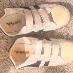 Gola women Sneakers in White and Navy